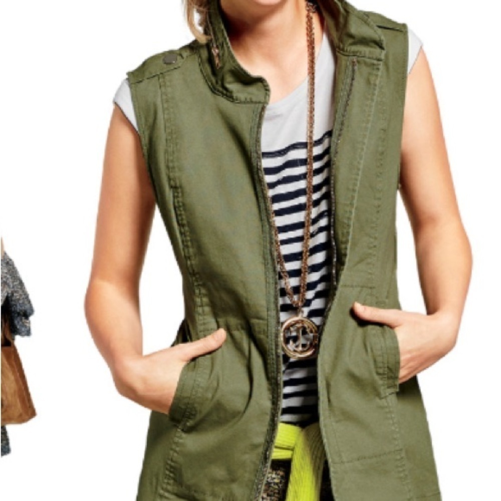 Cabi explorer military green sleeveless utility bohemian cottagecore zip vest XS